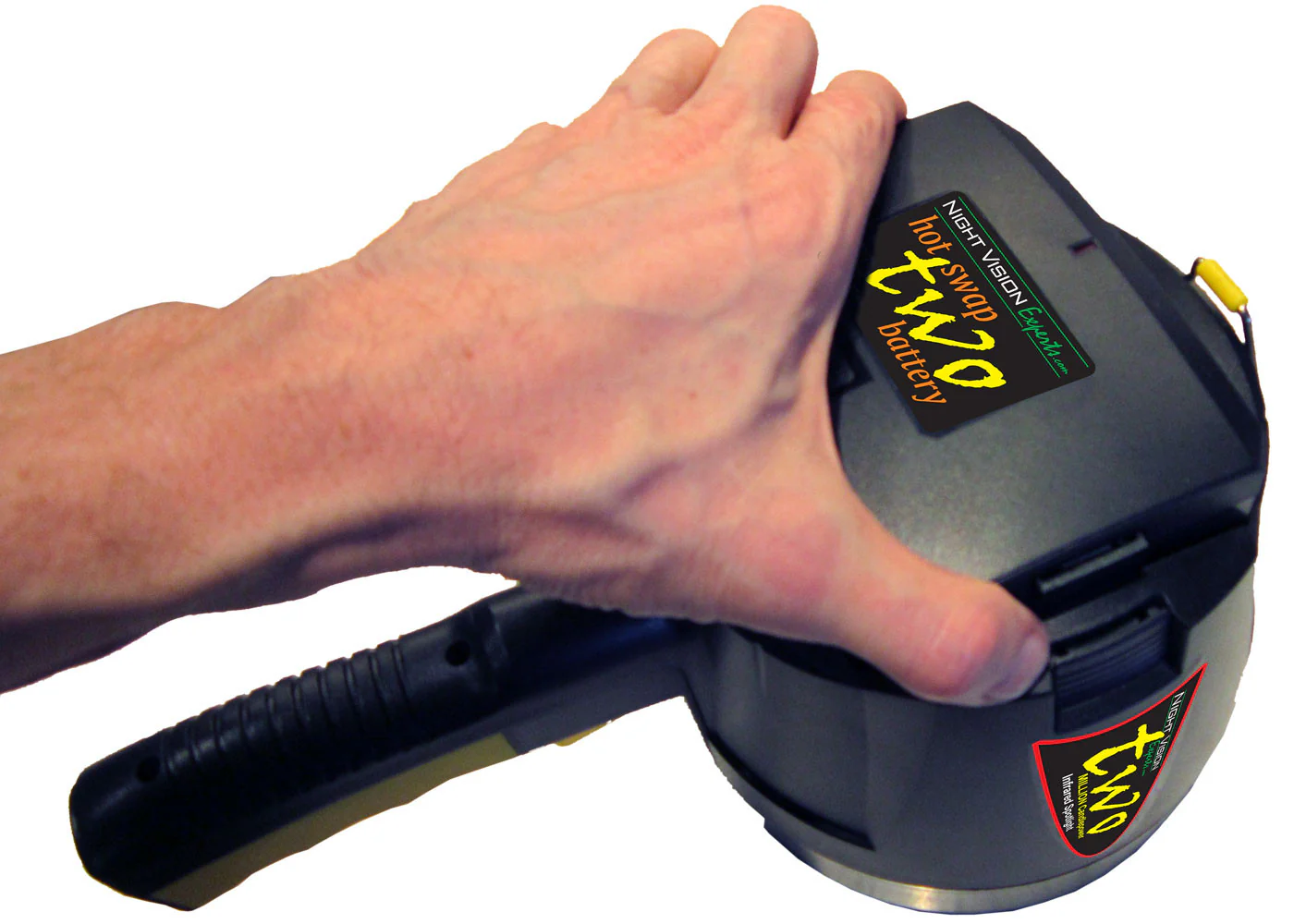 2-Million Candlepower Hot-Swap Infrared Spotlight | 850nm | 250-yard range | 5° beam - Image 4