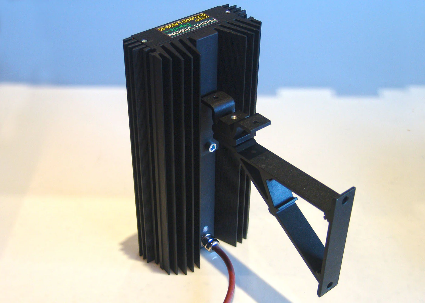 Covert Large Array LED Infrared Floodlight, 850nm | 236-ft range | 45° beam - Image 4