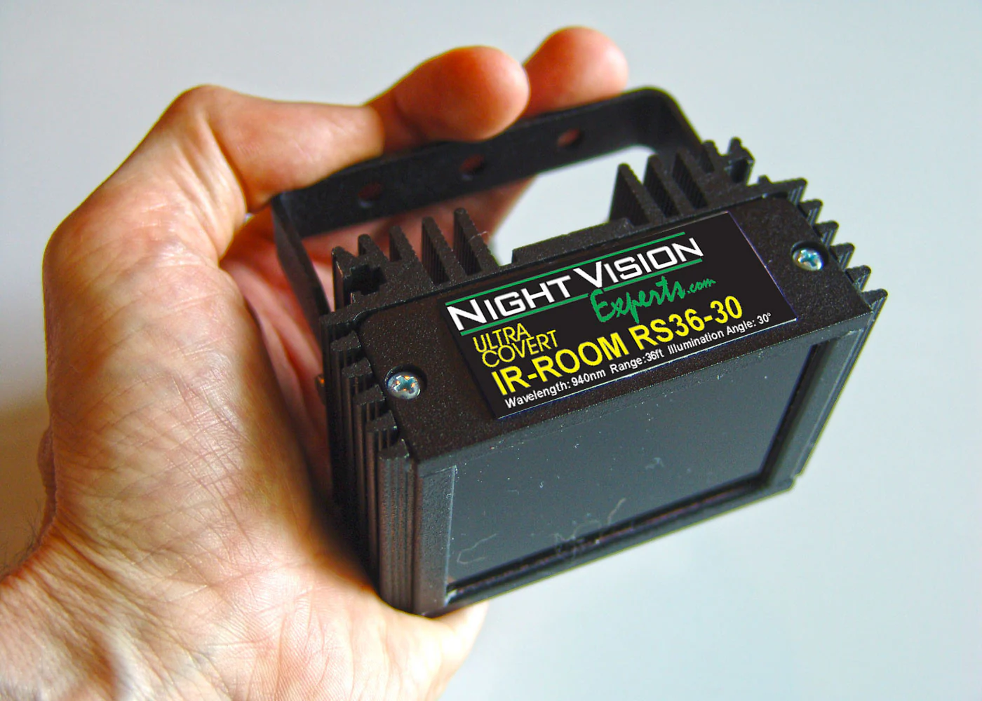 Ultracovert Room-Size LED Infrared Floodlight, 940nm | 36-ft range | 30° beam - Image 6